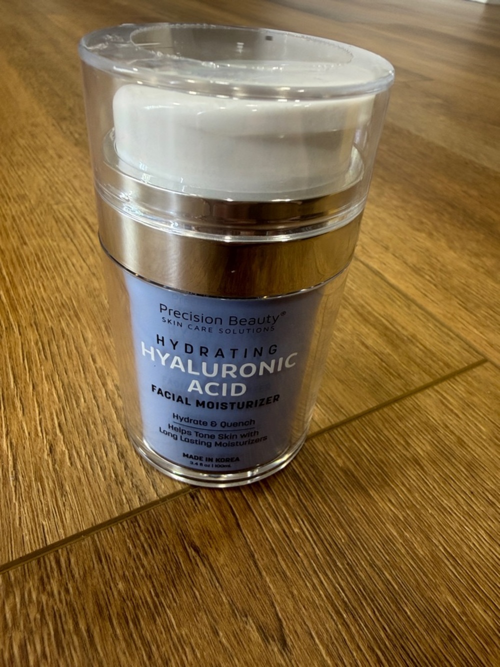 Hydrating Hyaluronic Acid Facial Moisturizer - Light Blue
